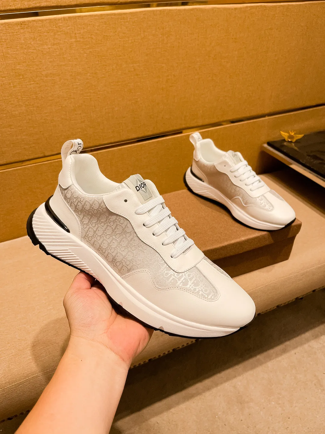 Men's shoes💰 460💰🔥[Dior]🔥Men's high-end brand of shoes official website 1:1 latest masterpiece: the upper is made of Italian imported first-layer cowhide with a comfortable and breathable lining➕original non-slip and wear-resistant outsole🔥, making walking more convenient and comfortable! An exclusive new model, a stunning work, a beautiful 1:1 replica [color] compared to the official quality! Create a fashionable personality to set off your uniqueness! A must-have for trendy men! Classic🔥Size: 38-44 Color: 🔥 2⃣️colors available🔥